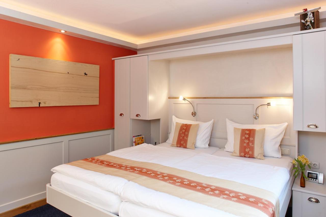 Rhein Hotel Bacharach Bagian luar foto