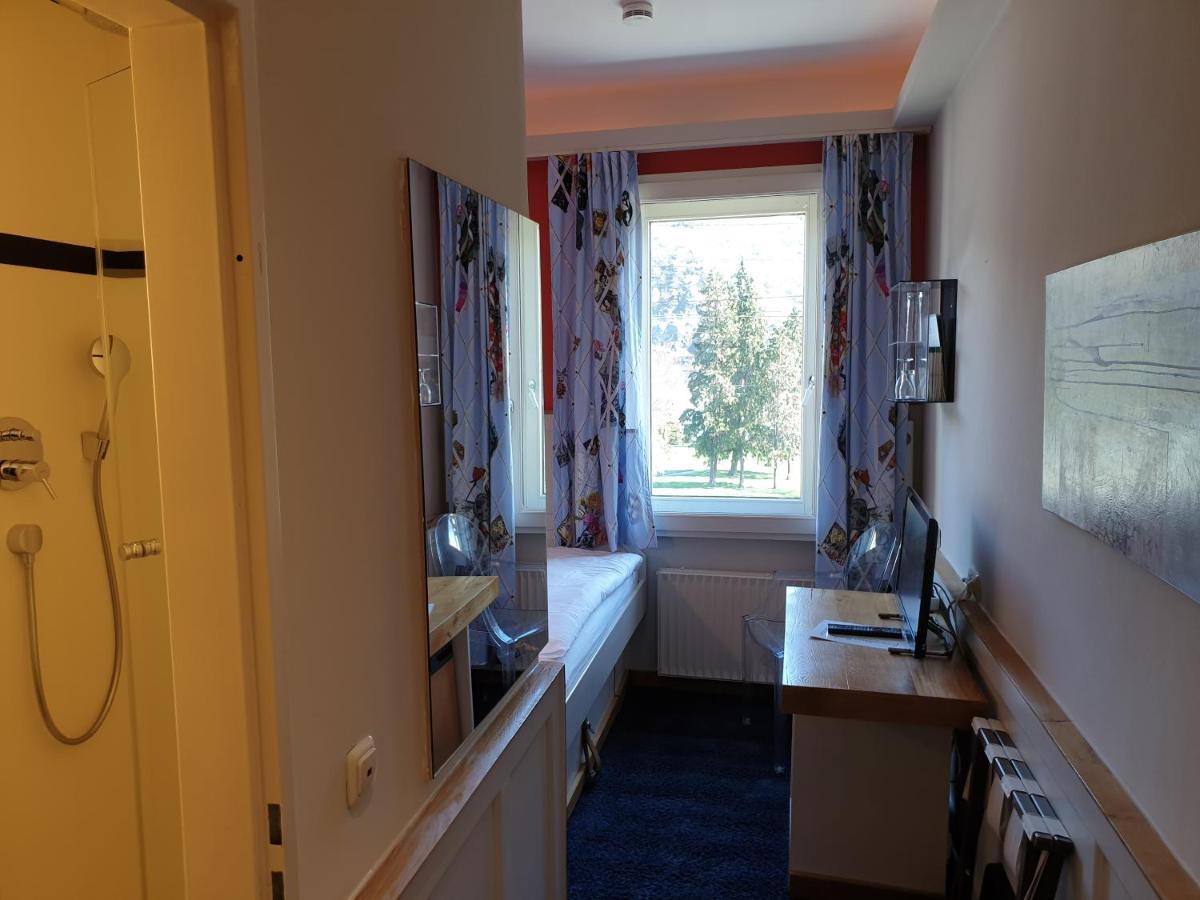 Rhein Hotel Bacharach Bagian luar foto